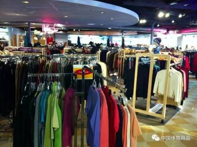 空間設(shè)計丨ScholarShop 爆改美國品牌服裝折扣店的零售新境界